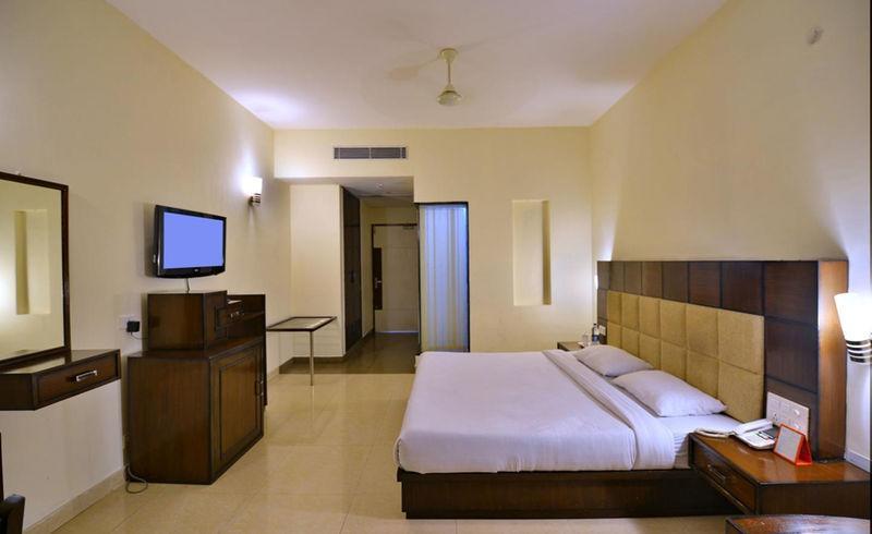 Eagle Motel Rājpura Buitenkant foto